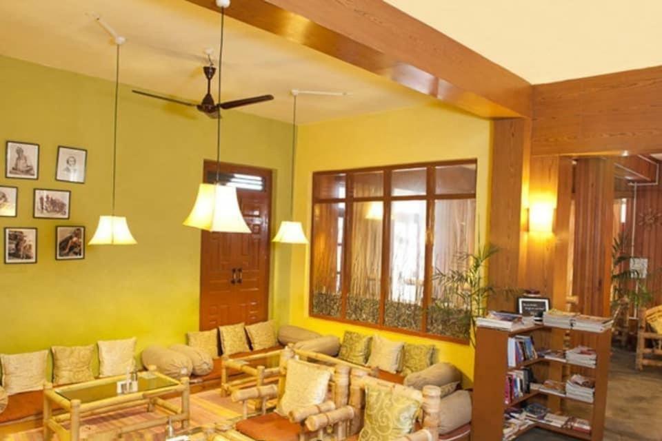 Drifter'S Inn & Cafe Manāli Екстериор снимка