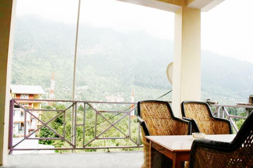 Drifter'S Inn & Cafe Manāli Екстериор снимка